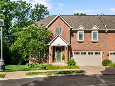 204 Ashbourne Dr