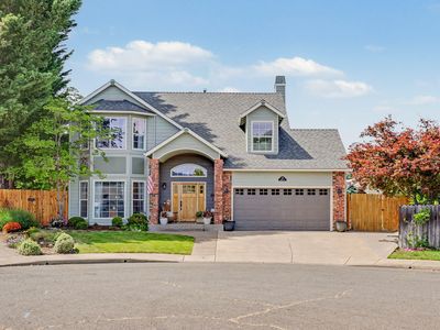 575 Carriage Ct