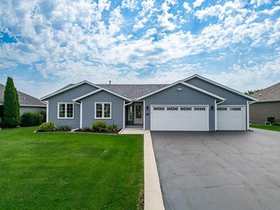 Property at 1702 Lorimar Dr, Durand, IL