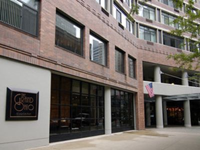 211 E Ohio St APT 2208