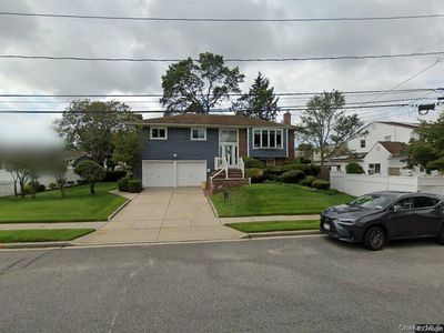 15 6th Avenue
