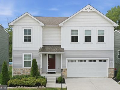 Property at 114 Belmont Pl, Falling Waters, WV