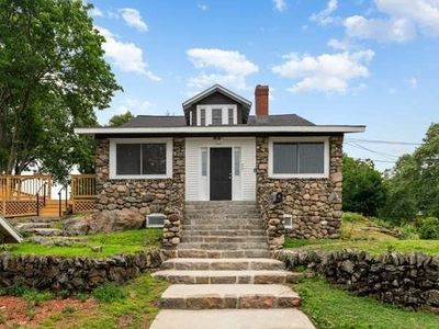 93 Crescent Hill Ave