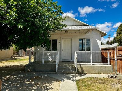 Property at 707 Fillmore St, Taft, CA