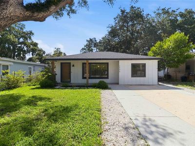 2445 Sanford Ave