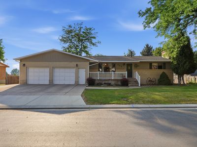 435 S Fuhriman Dr