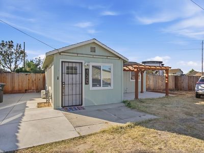 4736 Carlson Way