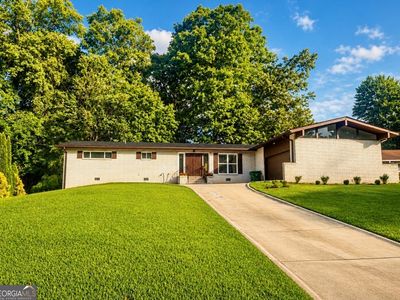 2735 Kings Park Cir