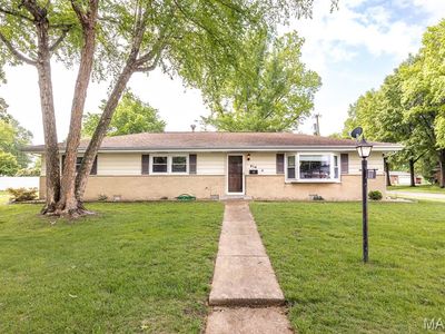 Property at 414 Bel Air Dr, Mascoutah, IL