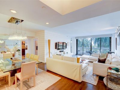 2000 Island Blvd APT 710