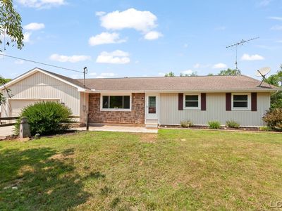 5802 N Rogers Hwy