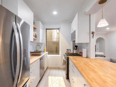 225 Bennett Ave APT 1T