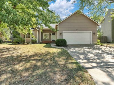 2738 N Beacon Hill Ct