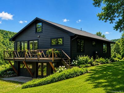 438 Gulf Road