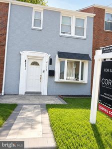 4111 Kinsway