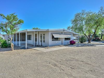 1538 E Campo Bello Dr