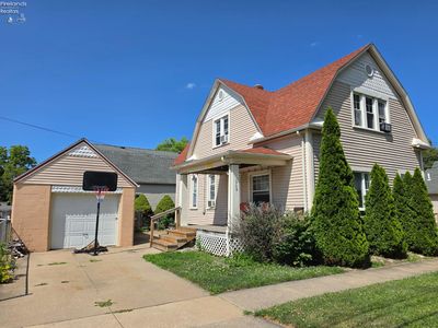 1709 Sandusky St