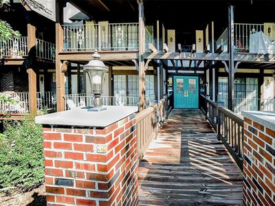 1420 Heritage Lndg APT 303