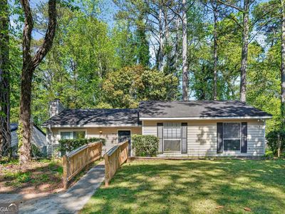 814 Hemingway Rd