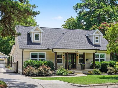 308 N King Charles Rd