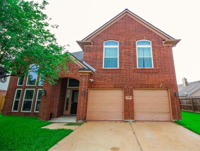 10407 Redwood Dr