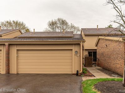 Property at 6427 Richard Run #10, West Bloomfield, MI