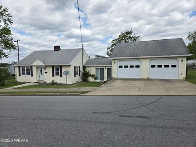 360 E Mountain Ave