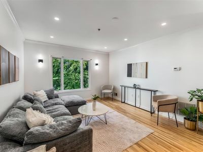 508 1st St APT 2W