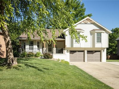 304 SE Brownfield Dr