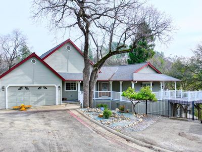 2812 Bronzecrest Street