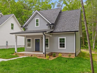 Property at 2127 Oak St, Signal Mountain, TN