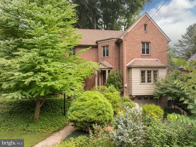 409 E Waverly Rd