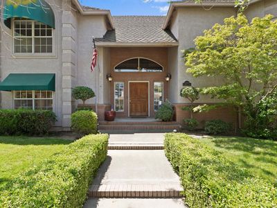 2308 Van Der Goes Way