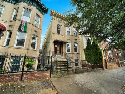 1934 Benedict Avenue