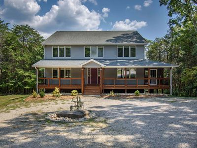 1325 Nellies Cave Rd