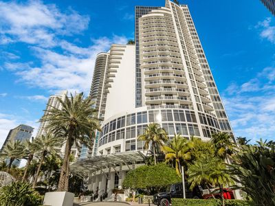 18001 Collins Avenue #2609