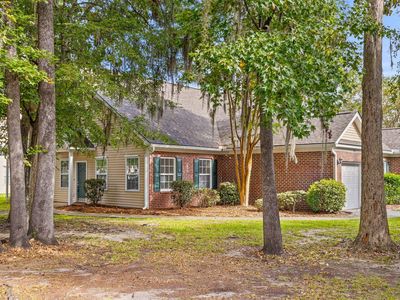 102 Larissa Dr