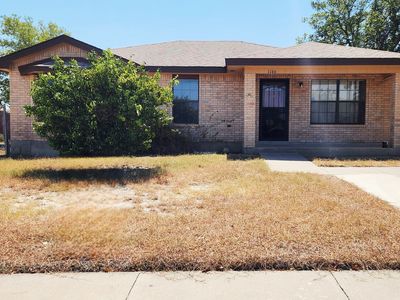 1146 LAZAR DR