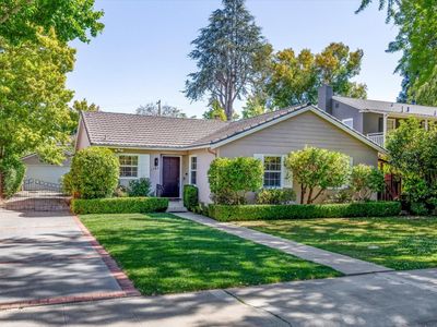 1320 Greenwood Ave
