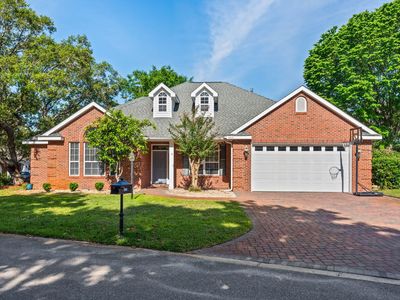 4250 Lost Horse Cir