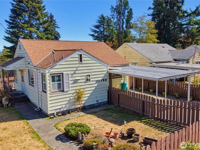 11752 20th Avenue NE