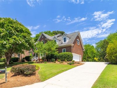 4613 Chesterfield Pl