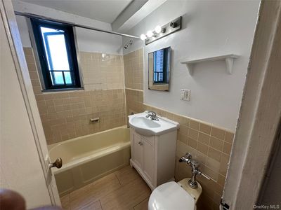 1579 Metropolitan Avenue #6H