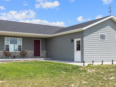 1985 Coyote Ridge Rd N