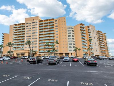 880 Mandalay Ave APT C714