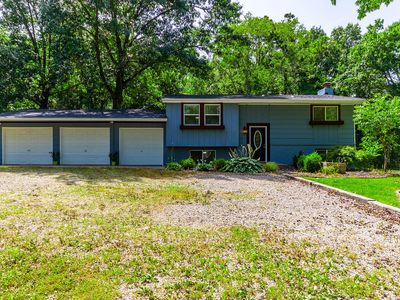 8801 S Tom Bass Rd