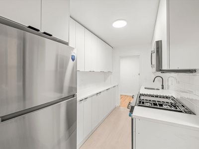 3260 Netherland Ave APT 2F