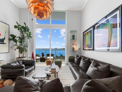 1900 N Bayshore Dr APT 903