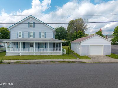 179 Main St