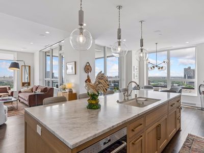 1111 W River Pkwy #18D